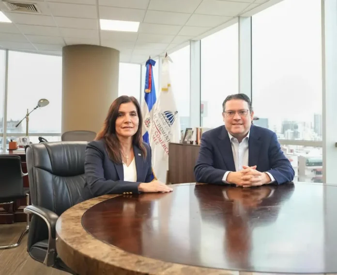 Embajadora de EEUU y Yayo Sanz vuelven a reunirse para dar seguimiento a temas bilaterales