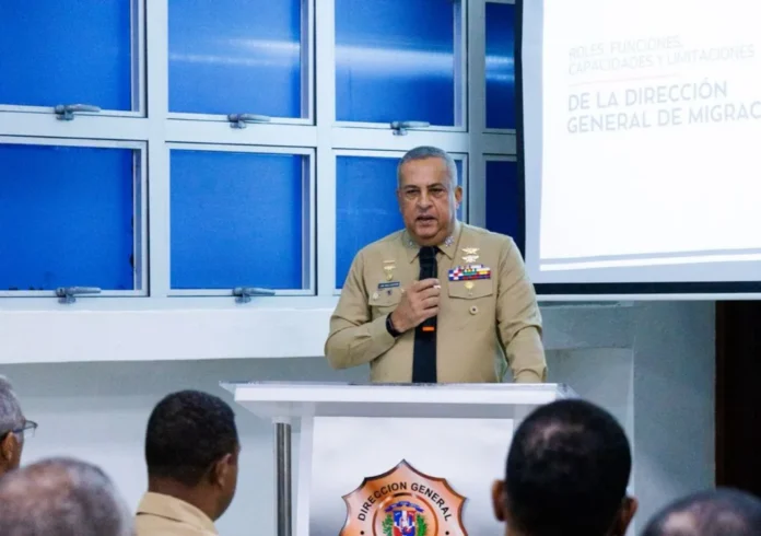 Lee Ballester recuerda “voluntad, actitud y firmeza” son clave para enfrentar la inmigración irregular