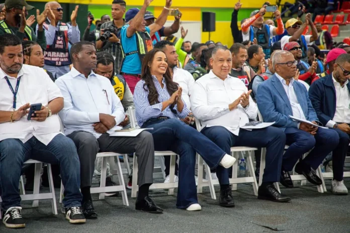 Betty Gerónimo dice presente en un encuentro con motoconchistas