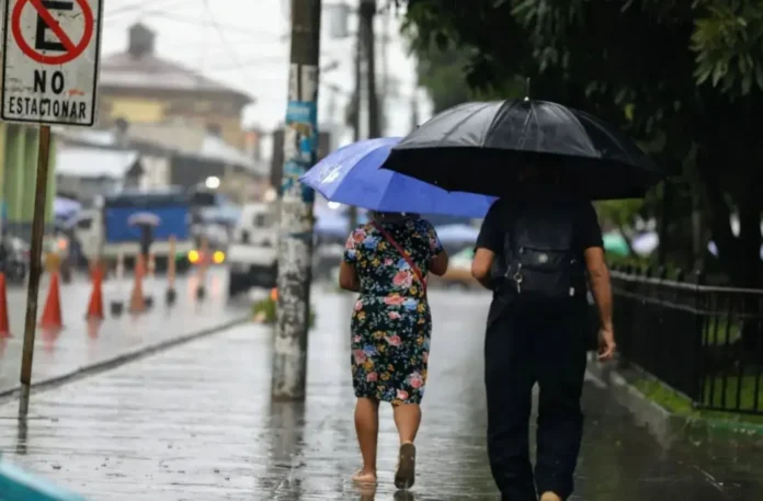 Onta tropical podria generar aguaceros en este inicio de semana