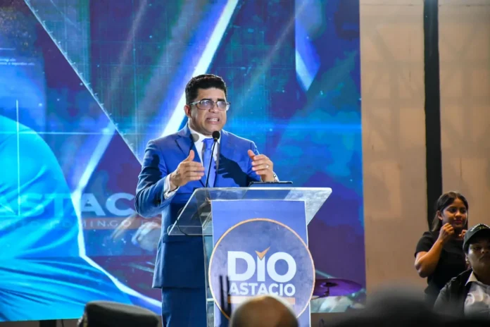 Dio Astacio reflexiona en la frase “Tú encenderás mi lámpara” y envía mensaje al pueblo dominicano