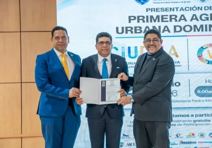 Alcalde Dío Astacio recibe Sello Latinoamericano de Buenas Prácticas para SDE, primera ciudad dominicana en obtener la distinción