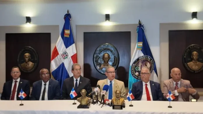 Instituto Duartiano advierte sobre posible falta de cupos para estudiantes dominicanos