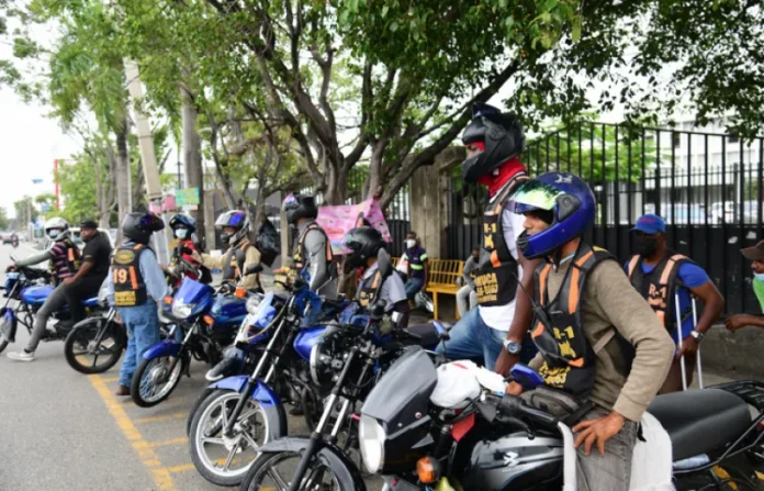 Autoridades intervienen 15 paradas de motoconcho durante jornada de fiscalización