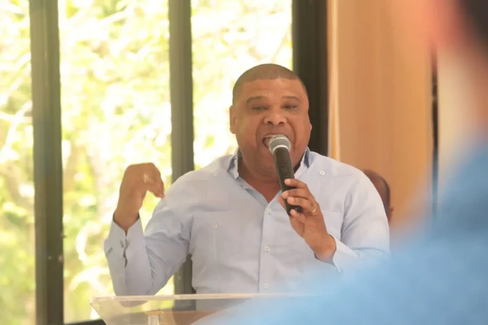 Diputado Ramón Raposo considera Estado debe ofrecer respaldo real a las mujeres