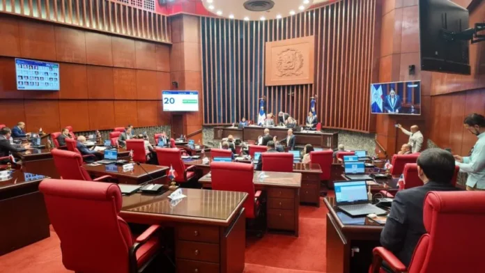 Senado envía a comisión bicameral proyecto anticrisis y de simplificación tributaria
