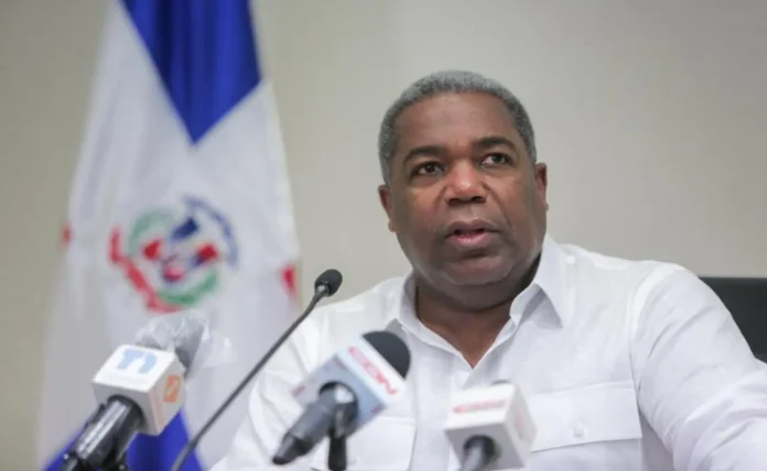 Tony Peña afirma que los ciudadanos exigen respuestas concretas ante los cambios políticos en América Latina