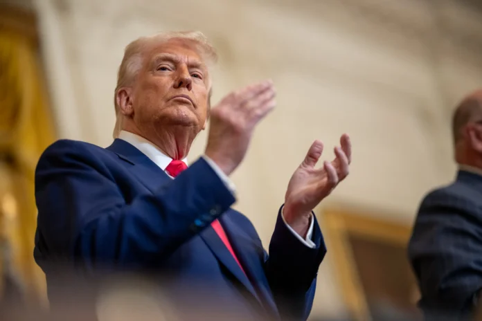 Trump anuncia que EE. UU. golpeará “duramente” a Irán esta noche 