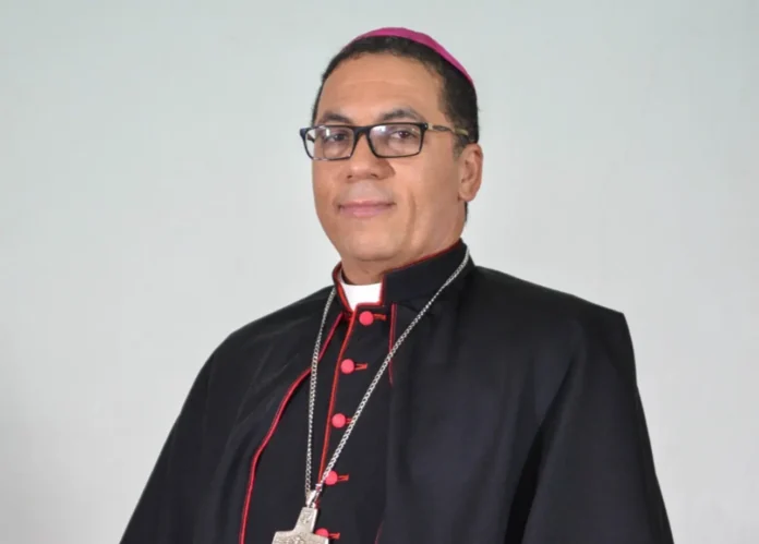 Reconocerán la trayectoria de monseñor Santiago Rodríguez