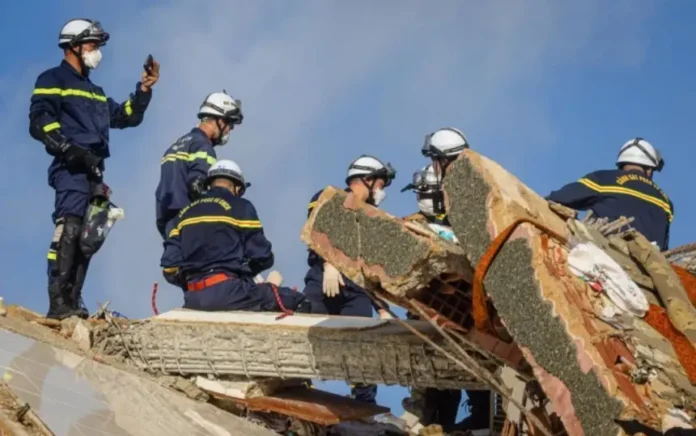 Más de 15 psicólogos ofrecen atención gratuita a sobrevivientes del terremoto en Venezuela