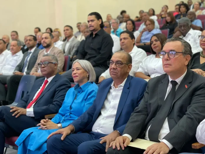 Ponen en circulación obra jurídica sobre la Ley Municipal 176-07 con comentarios, jurisprudencia y doctrina