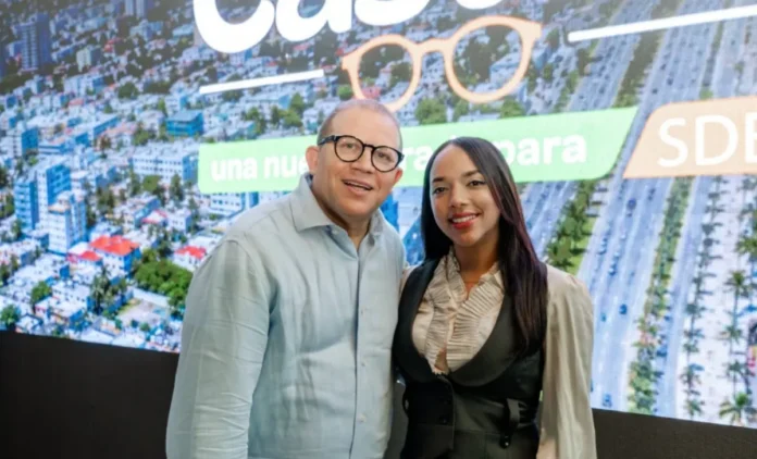 Tayluma Calderón participa en encuentro político junto a Rafael Castillo en Santo Domingo Este