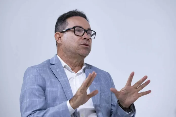 Amado Díaz afirma que denunciar con pruebas fortalece la democracia y rechaza la difamación sin fundamentos