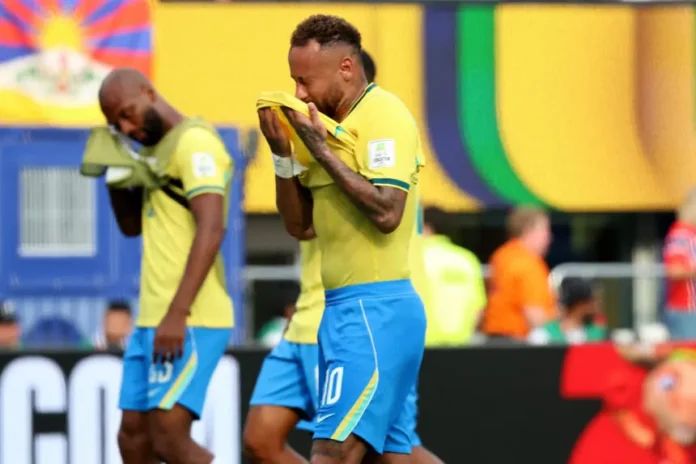 Prensa brasileña pide renovación de la selección y busca culpables por la eliminación