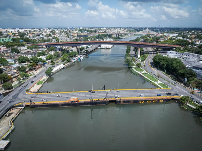 Cerrarán el Puente Flotante este sábado durante dos horas por paso de una embarcación