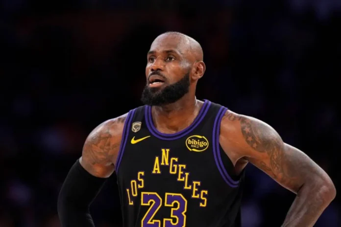 LeBron James jugará con los Philadelphia 76ers tras acordar contrato por dos años