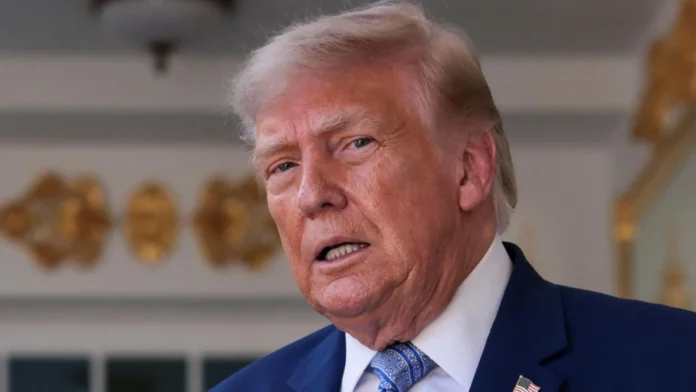 Trump ordena detener los bombardeos contra Irán para negociar un acuerdo que ponga fin al conflicto